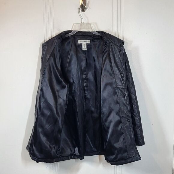 Modern Essentials Women's Black Leather Jacket - Picture 6 of 7